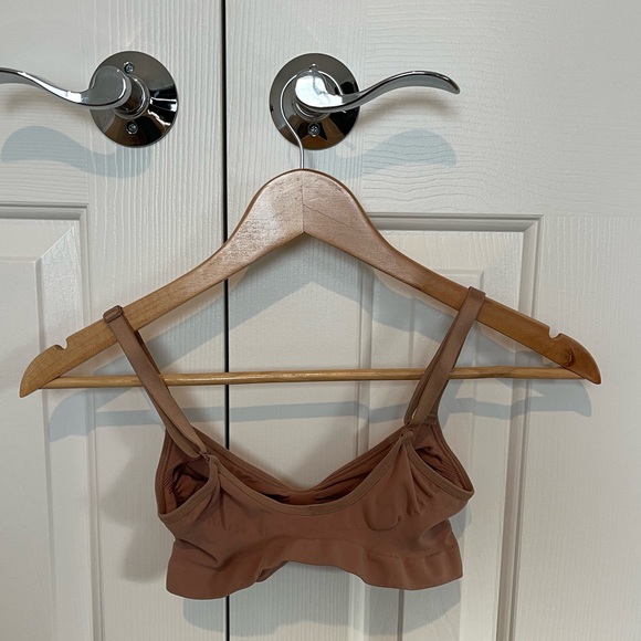 SKIMS Sculpting Bralette in Sienna - Picture 7 of 9